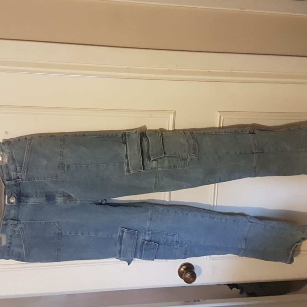 Forever 21 Blue Jeans, Size 28 on tag